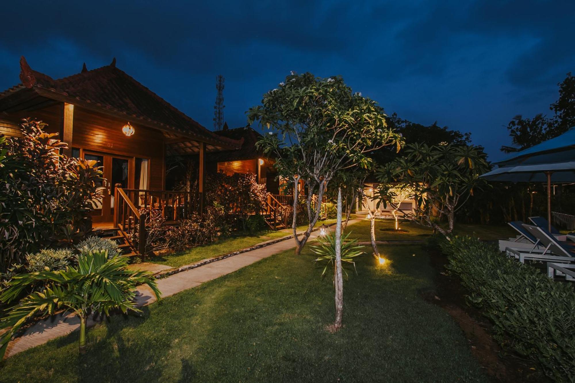 Lembongan Seaview Hotel Nusa Lembongan  Ngoại thất bức ảnh